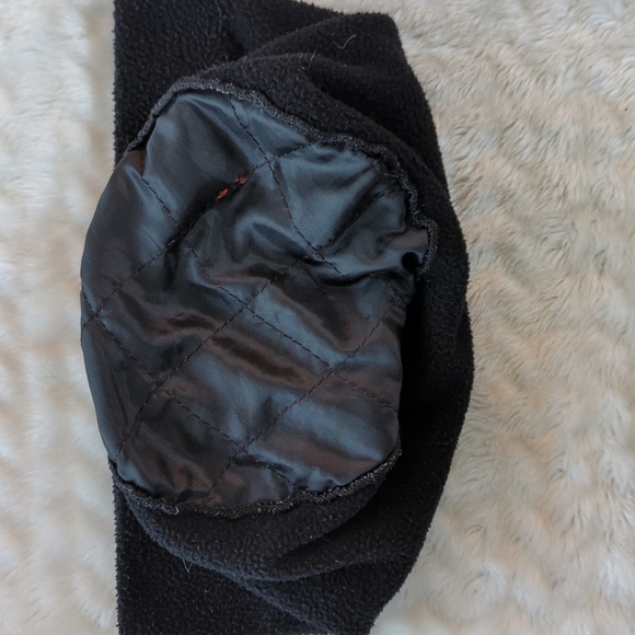 GAP | Fleece Beanie - Picture 8 of 9